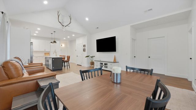 7311 Shamrock Lane, Hixson, TN 37343