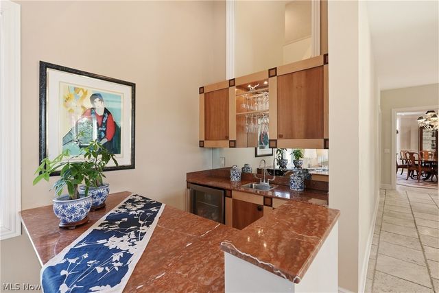 60 South Lane, Moreland Hills, OH 44022