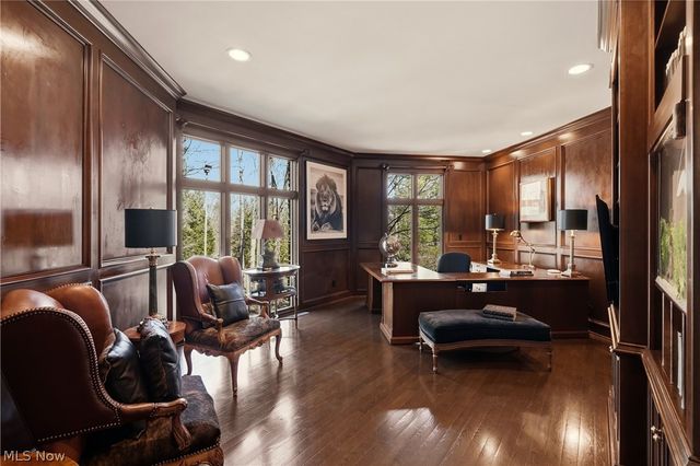 60 South Lane, Moreland Hills, OH 44022