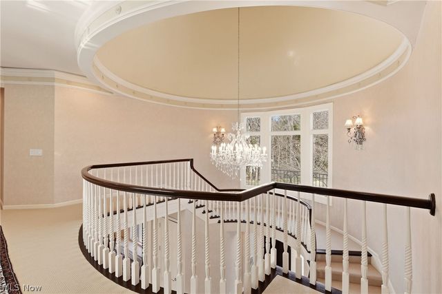 60 South Lane, Moreland Hills, OH 44022