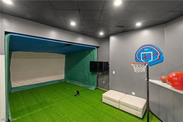 60 South Lane, Moreland Hills, OH 44022