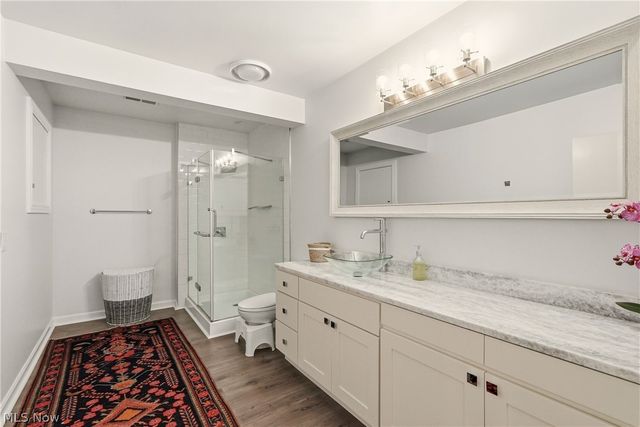 60 South Lane, Moreland Hills, OH 44022