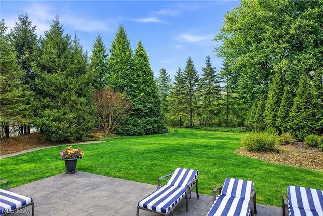 60 South Lane, Moreland Hills, OH 44022