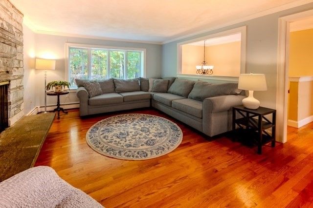 5 Pomeroy Rd, Andover, MA 01810