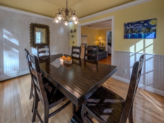 5 Pomeroy Rd, Andover, MA 01810