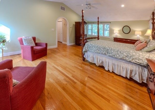 5 Pomeroy Rd, Andover, MA 01810