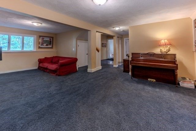 5 Pomeroy Rd, Andover, MA 01810