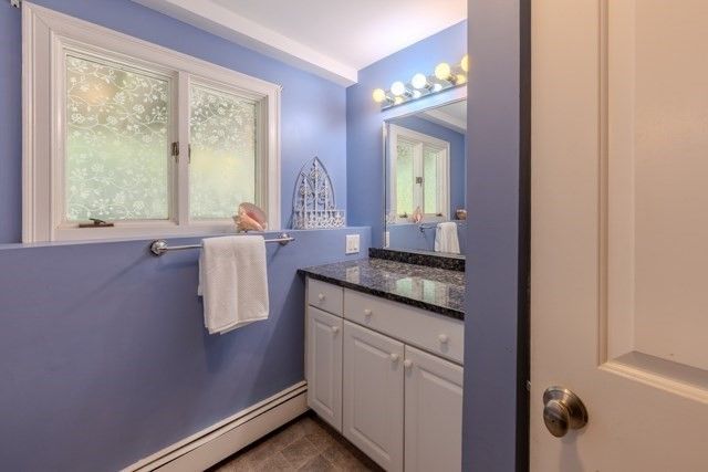 5 Pomeroy Rd, Andover, MA 01810