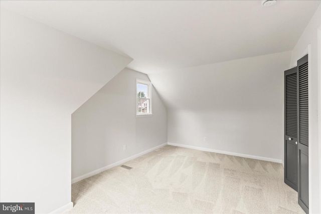 2421 CARLLYN DR, York, PA 17403