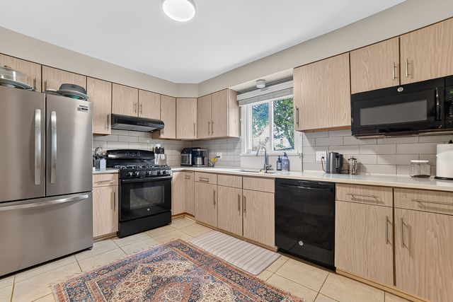 4615 Larch Avenue, Glenview, IL 60025