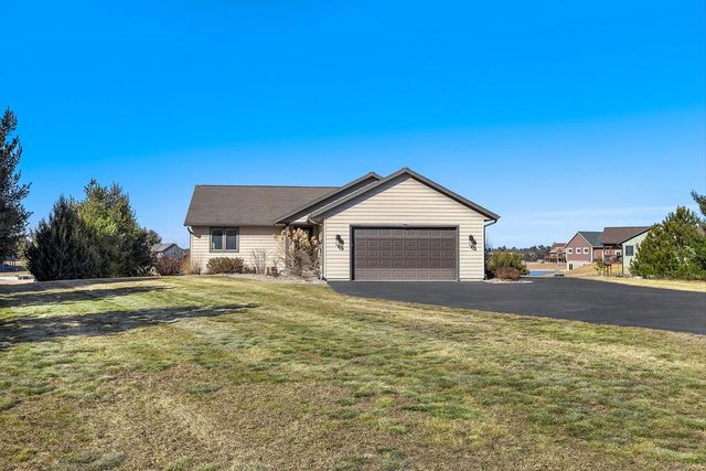 W5588 S Stone Gate Drive, New Lisbon, WI 53950