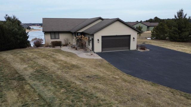 W5588 S Stone Gate Drive, New Lisbon, WI 53950