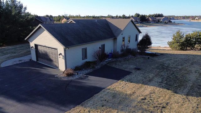 W5588 S Stone Gate Drive, New Lisbon, WI 53950