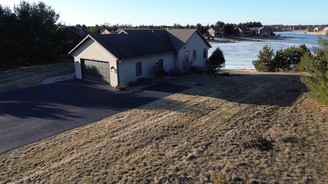 W5588 S Stone Gate Drive, New Lisbon, WI 53950