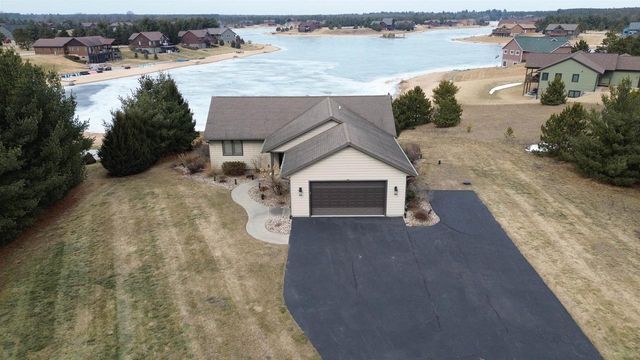 W5588 S Stone Gate Drive, New Lisbon, WI 53950