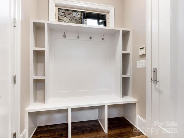 2011 Sharon Avenue, Charlotte, NC 28211