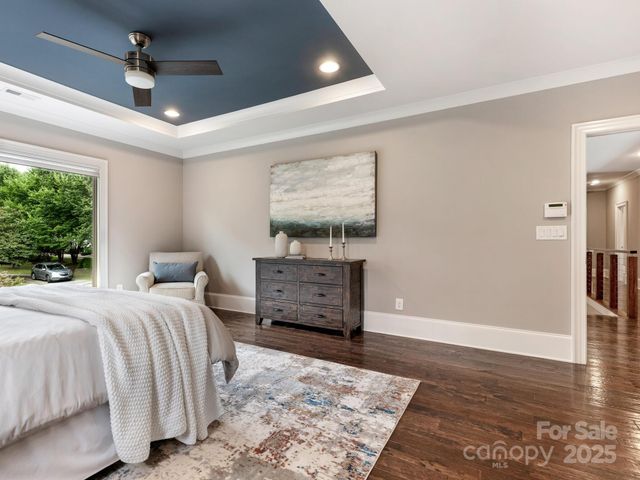 2011 Sharon Avenue, Charlotte, NC 28211