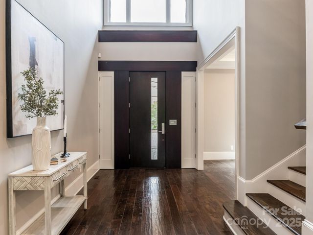 2011 Sharon Avenue, Charlotte, NC 28211