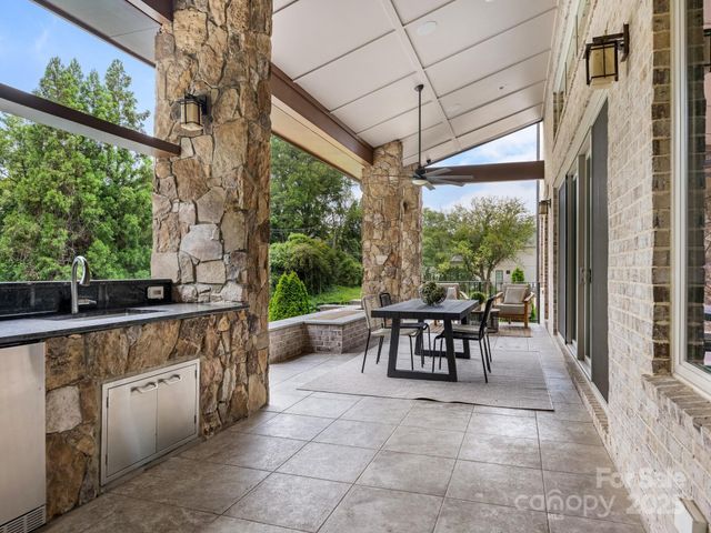 2011 Sharon Avenue, Charlotte, NC 28211