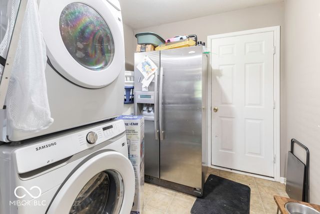 8344 Gates Corner Drive, Indianapolis, IN 46113