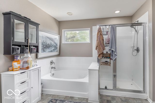 8344 Gates Corner Drive, Indianapolis, IN 46113