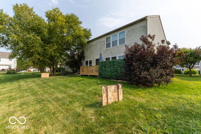 8344 Gates Corner Drive, Indianapolis, IN 46113