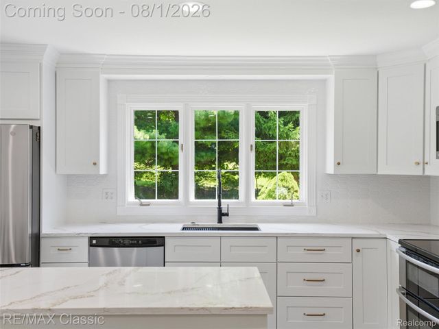 49770 7 Mile Road, Northville Township, MI 48167