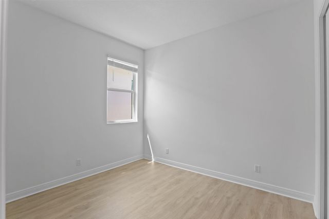 423 SE VIA SANGRO, Port St Lucie, FL 34952