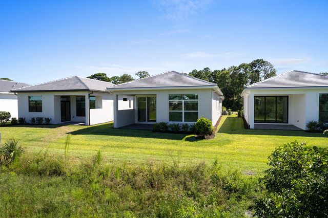 423 SE VIA SANGRO, Port St Lucie, FL 34952