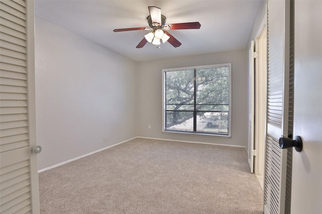 5005 Georgi Lane 107, Houston, TX 77092