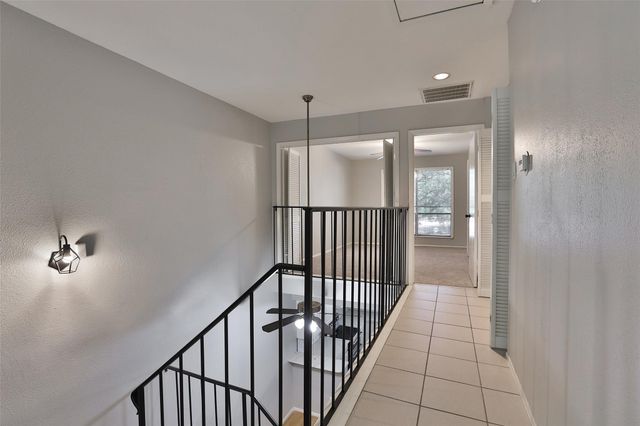 5005 Georgi Lane 107, Houston, TX 77092