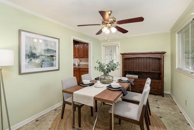 942 Youngs Ln, Nashville, TN 37207