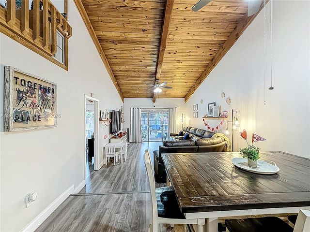 10340 Laurel Ct, Pembroke Pines, FL 33026