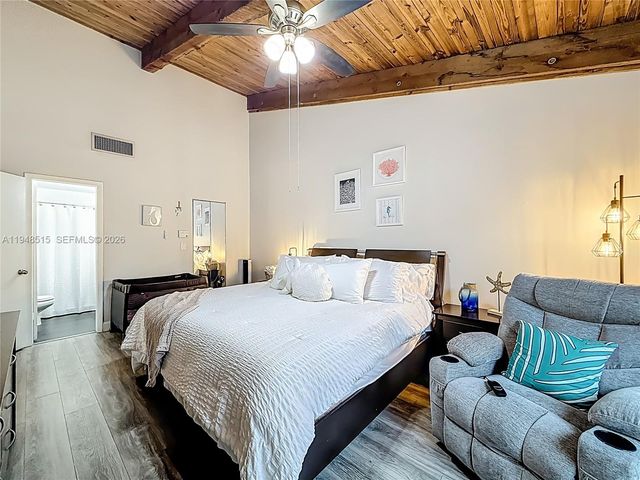 10340 Laurel Ct, Pembroke Pines, FL 33026