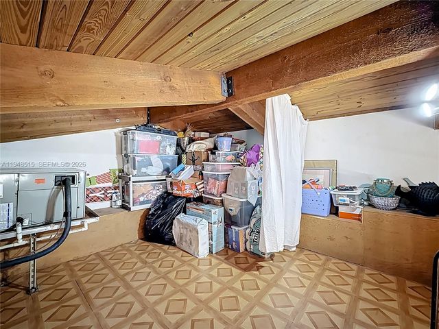 10340 Laurel Ct, Pembroke Pines, FL 33026