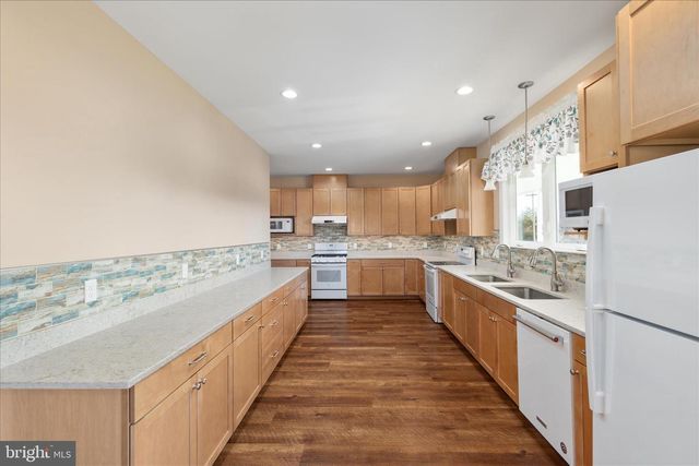 199 LAUREL GROVE RD, Winchester, VA 22602