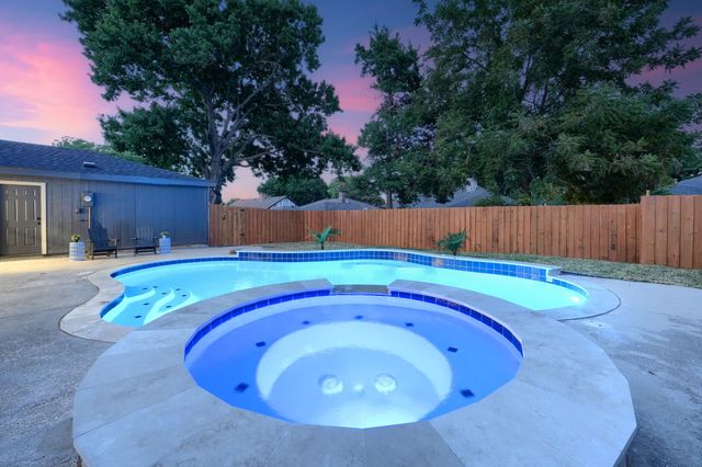 2000 Fresno Road, Plano, TX 75074