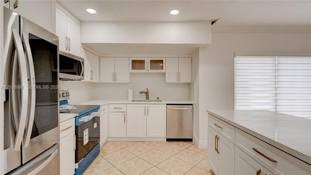 2953 SW 23rd St 55, Miami, FL 33145