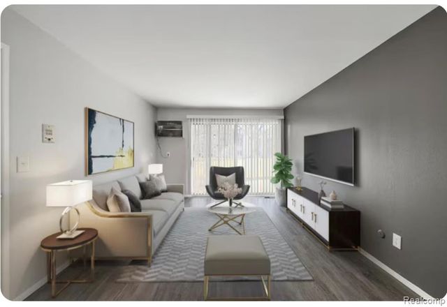 11221 E 14 Mile Road 325, Sterling Heights, MI 48312