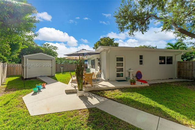 6891 SW 48th Ter, Miami, FL 33155