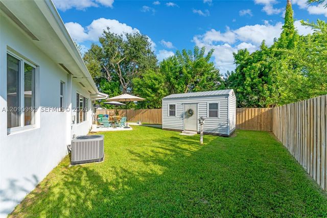 6891 SW 48th Ter, Miami, FL 33155