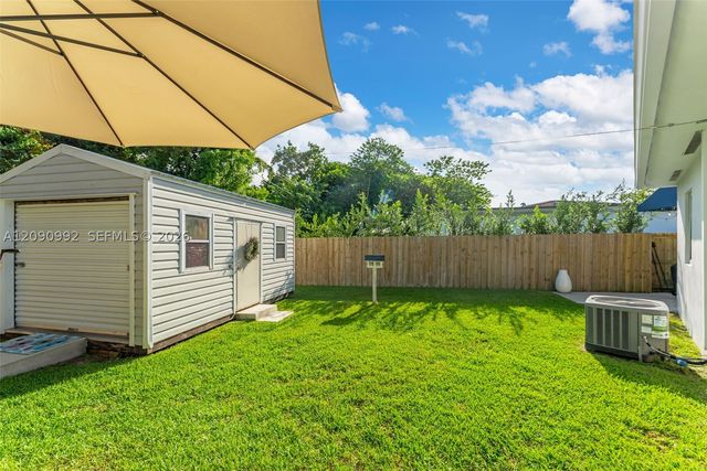 6891 SW 48th Ter, Miami, FL 33155
