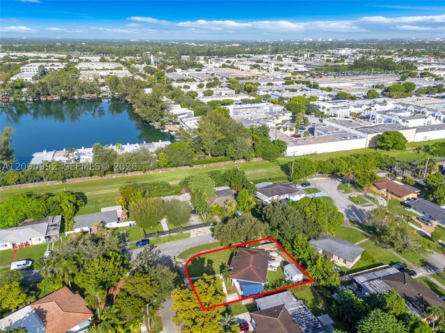 6891 SW 48th Ter, Miami, FL 33155