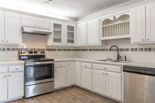 12304 Green Valley Drive, Oklahoma City, OK 73120