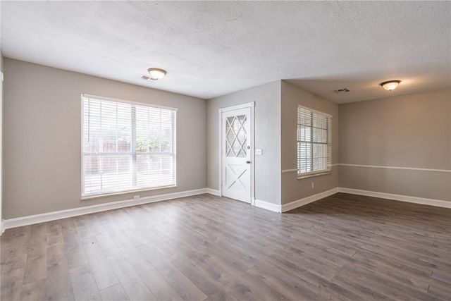 12304 Green Valley Drive, Oklahoma City, OK 73120