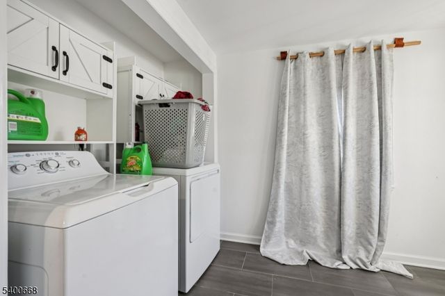 60 Searing St, Dover Town, NJ 07801