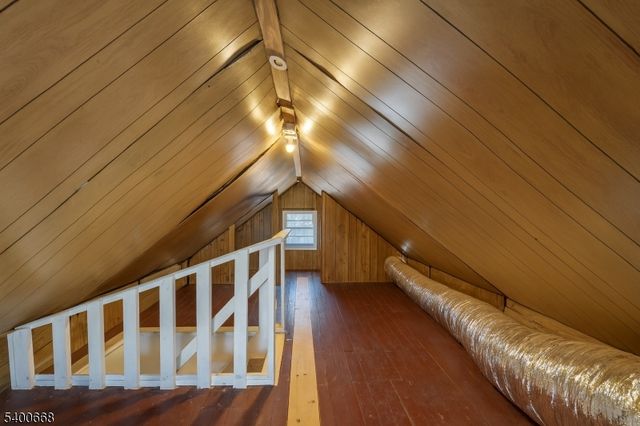 60 Searing St, Dover Town, NJ 07801