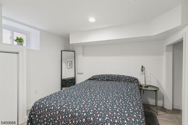 60 Searing St, Dover Town, NJ 07801