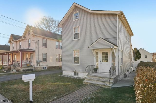 60 Searing St, Dover Town, NJ 07801