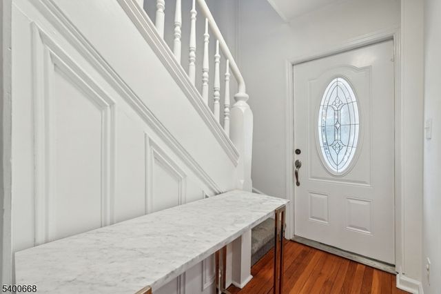 60 Searing St, Dover Town, NJ 07801